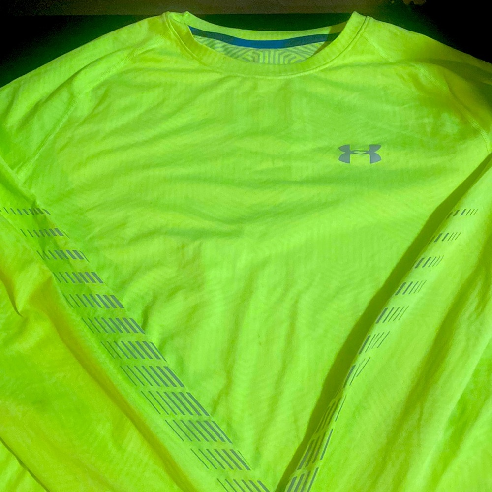Under armor cold gear 2 xl long sleeve